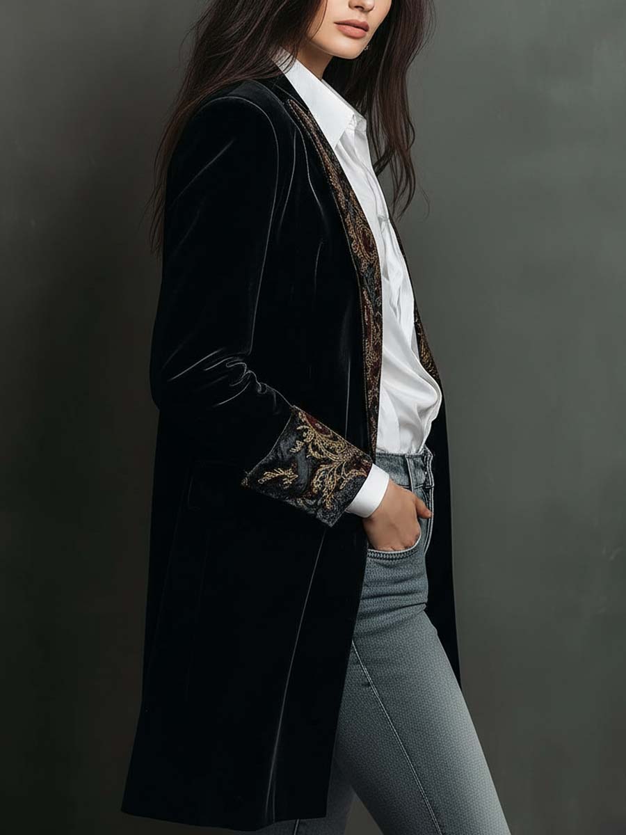 Léontine | Blazer Justo com Estampa Barroca Preta