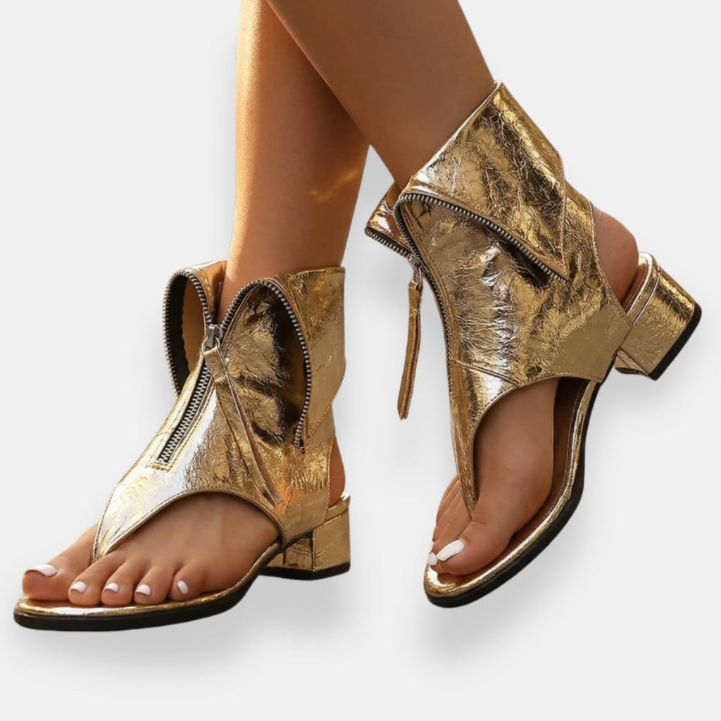 Octavienne | Sandálias metalizadas com fecho, chic e na moda