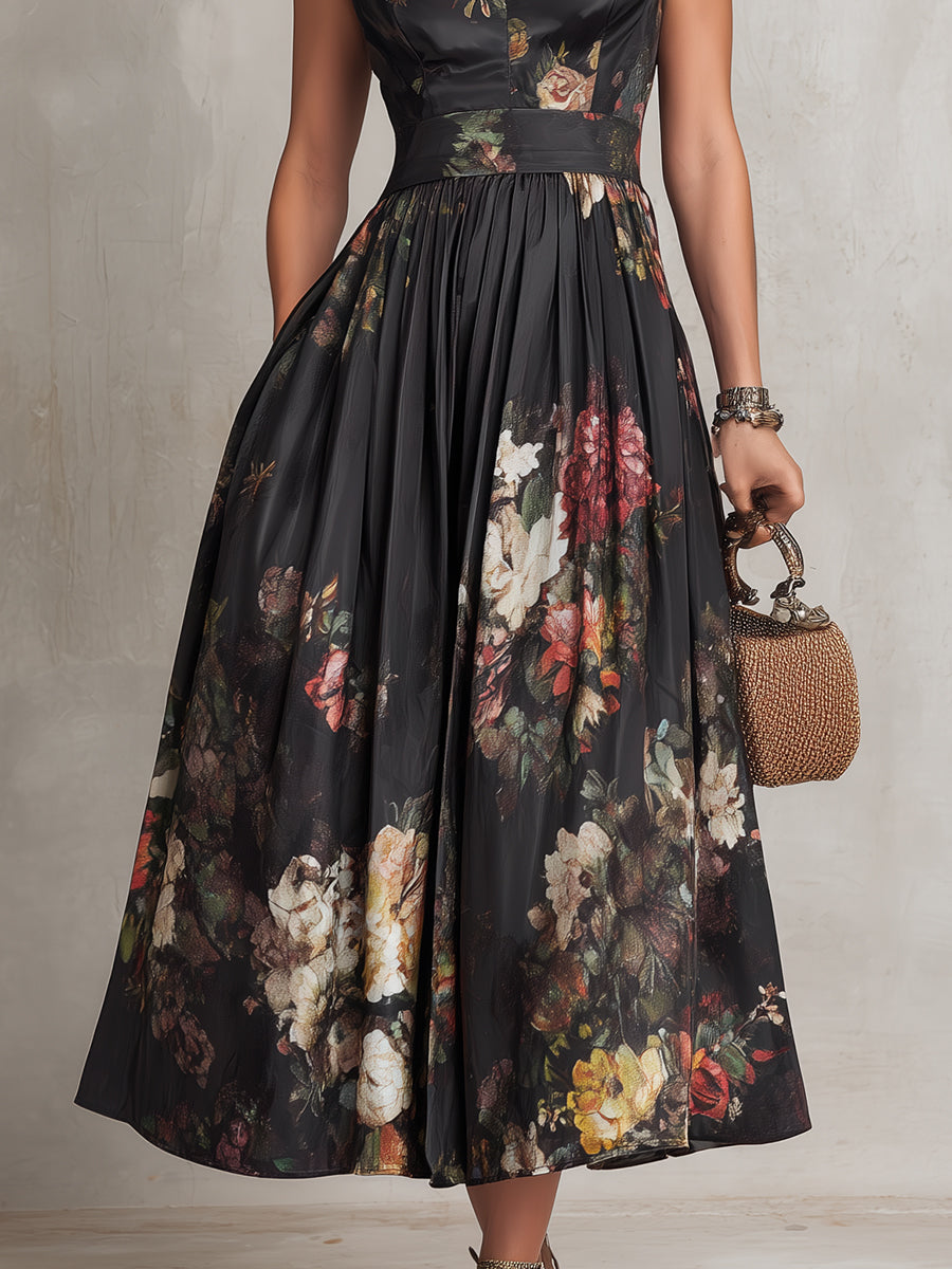 Vestido midi de cetim plissado preto com decote em forma de gota e estampado floral