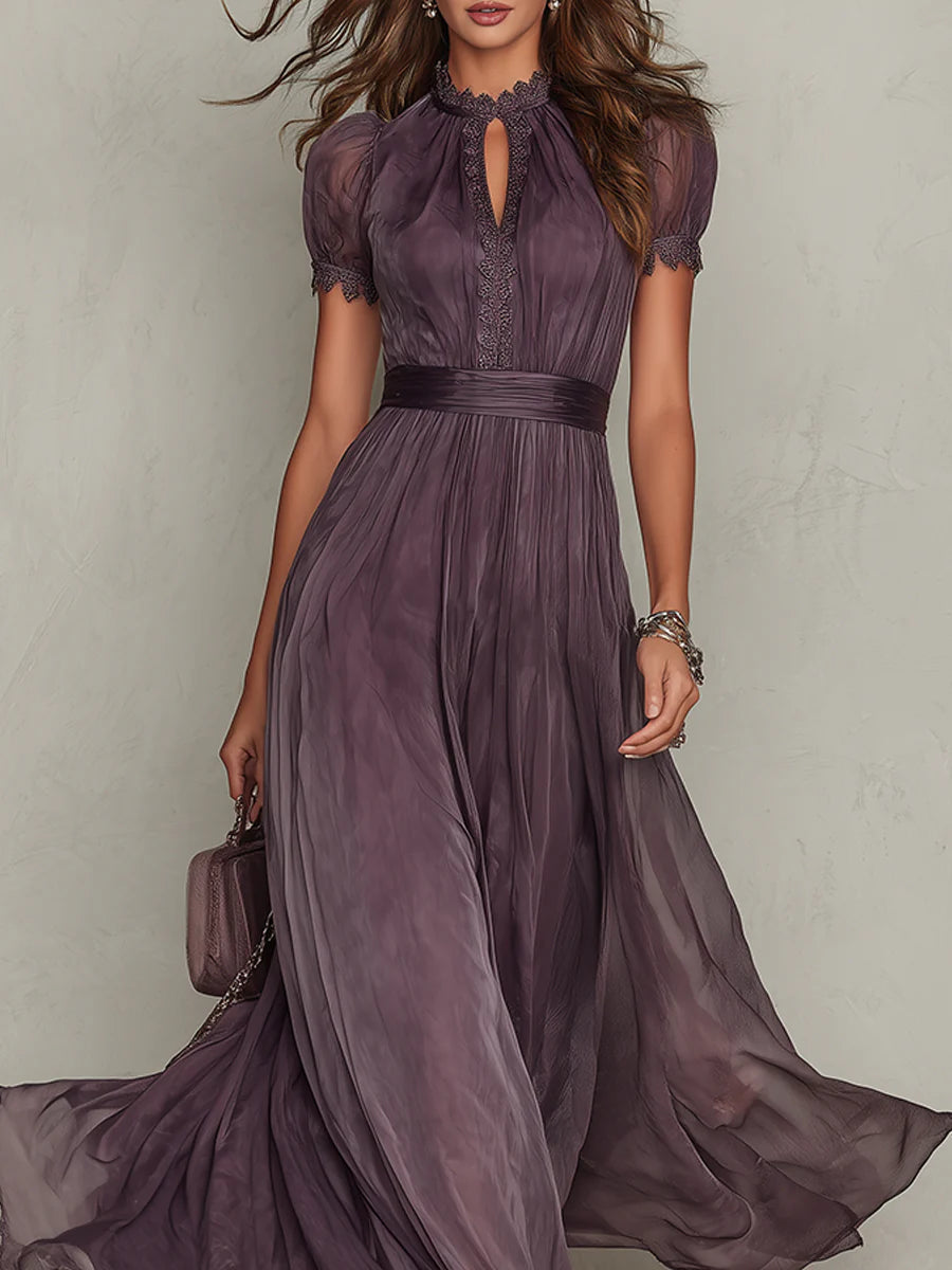 Flavia • Vestido comprido roxo com decote em forma de chave, de chiffon com debrum de renda
