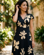 VITTORIA - Vestido estampado de escote en V con volantes para mujer
